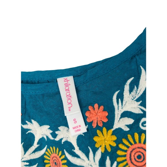 8214 NWT xhilaration teal boho floral embroidered cold shoulder top sz small - Picture 3 of 5